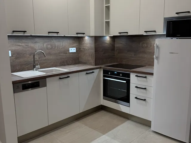 Kiadó lakás Budapest XIII. kerület, Lőportárdűlő 46 nm