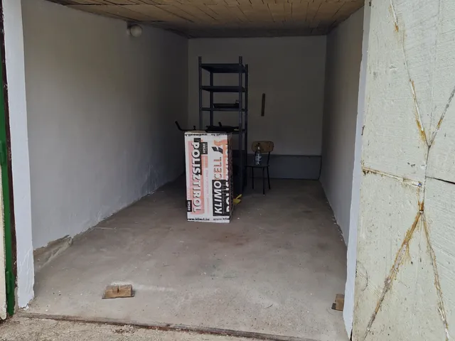 Eladó garázs Székesfehérvár, Öreghegy 16 nm