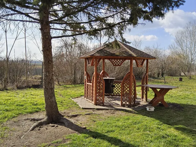 Eladó üdülő és hétvégi ház Szolnok, Malomszeg 75 nm