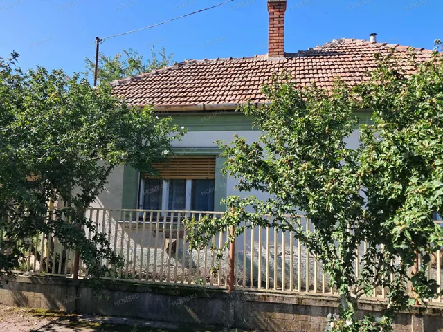 Eladó ház Abony 73 nm