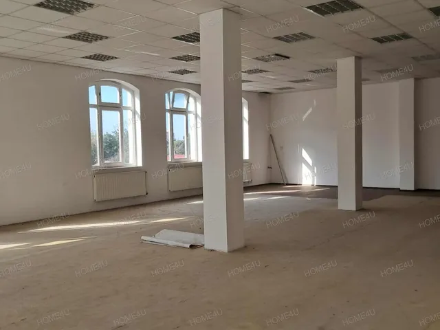 Eladó kereskedelmi és ipari ingatlan Szolnok, Belváros 1141 nm