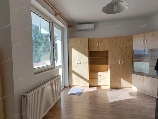 Eladó lakás Szolnok, Belváros 42 nm