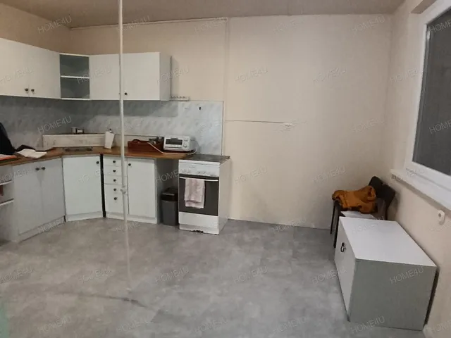 Eladó lakás Szolnok, Széchenyi-lakótelep 55 nm