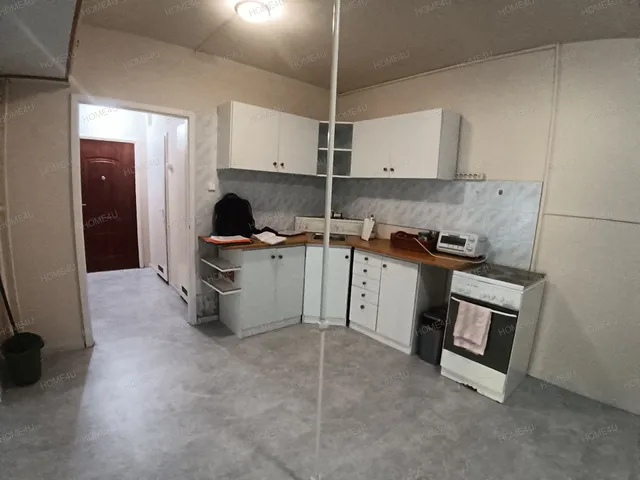 Eladó lakás Szolnok, Széchenyi-lakótelep 55 nm