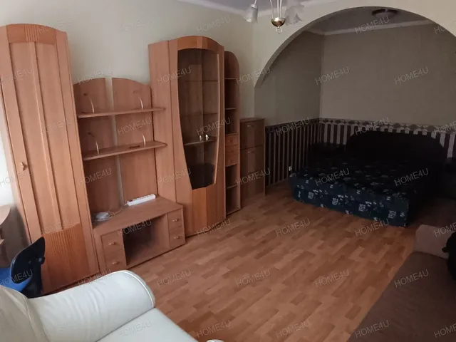 Eladó lakás Szolnok, Belváros 37 nm