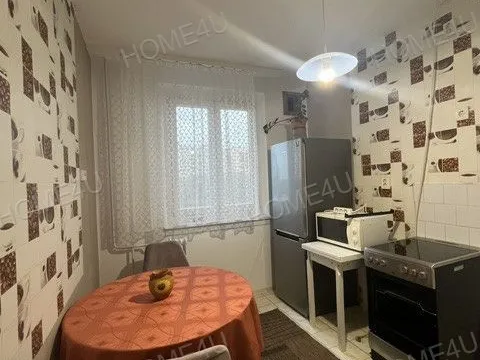 Kiadó lakás Szolnok, Széchenyi-lakótelep 44 nm