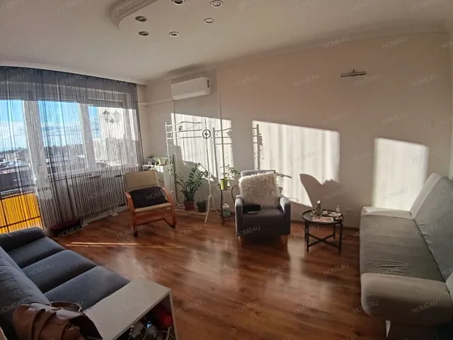 Eladó lakás Szolnok, Széchenyi-lakótelep 55 nm