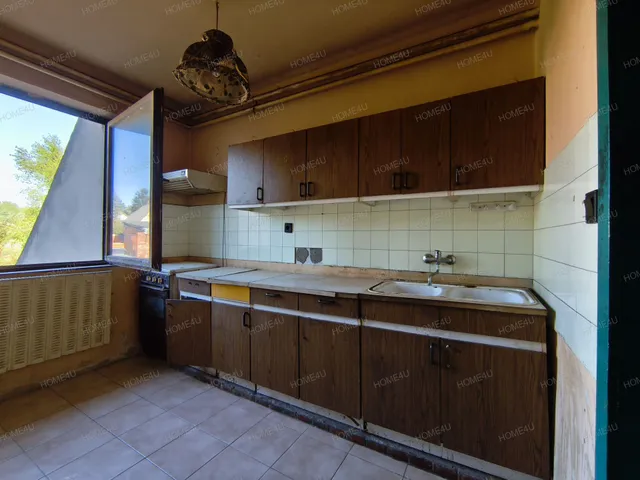 Eladó ház Szolnok, Szandaszőlős 123 nm