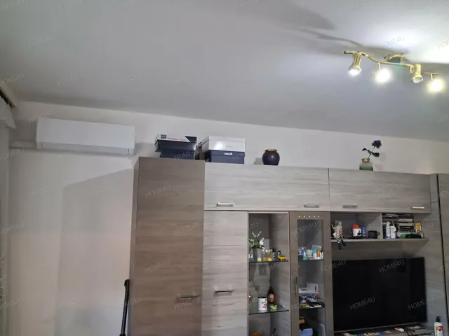 Eladó lakás Szolnok, Széchenyi-lakótelep 72 nm