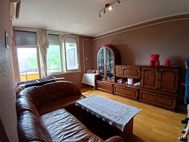 Eladó lakás Szolnok 33 nm