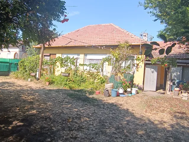 Eladó ház Abony 68 nm