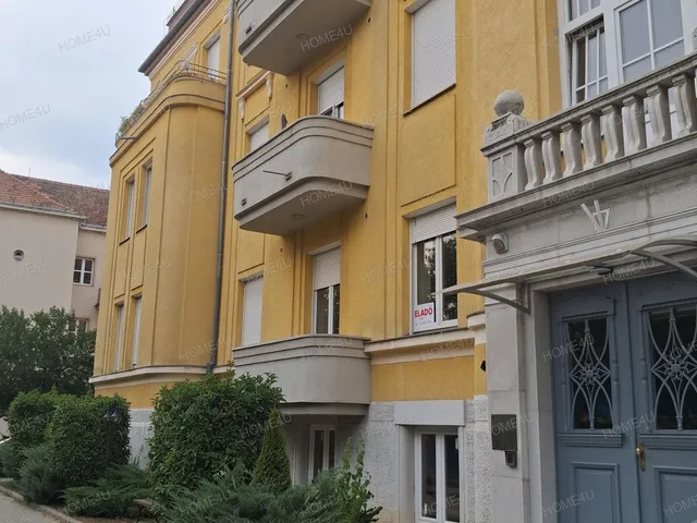 Eladó lakás Szolnok 148 nm