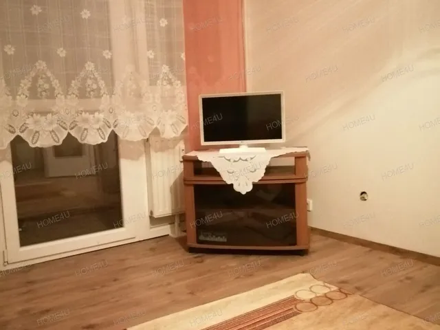 Eladó lakás Szolnok, Széchenyi-lakótelep 54 nm