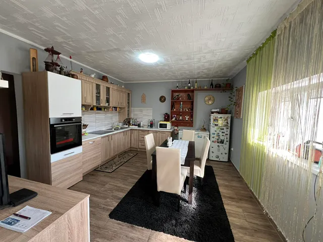 Eladó ház Örkény 64 nm