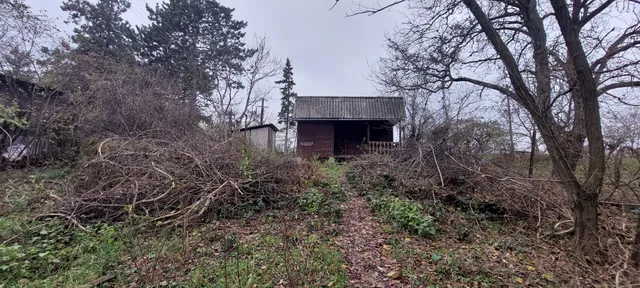 Eladó telek Esztergom, Csendesvölgy 993 nm