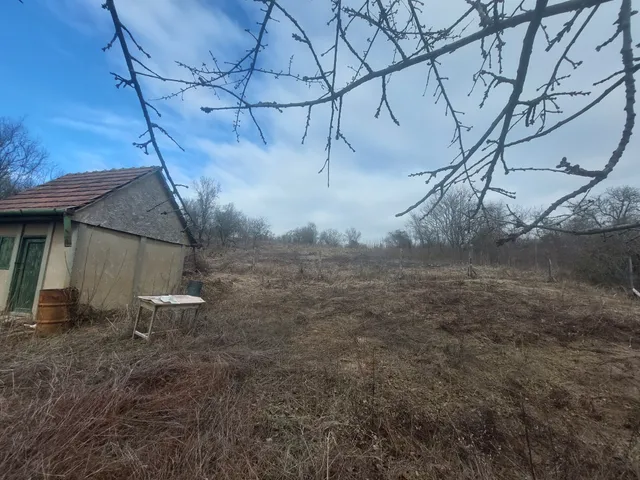 Eladó telek Esztergom, Diósvögy 2223 nm