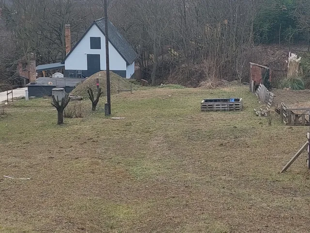 Eladó telek Esztergom, Diósvögy 2223 nm