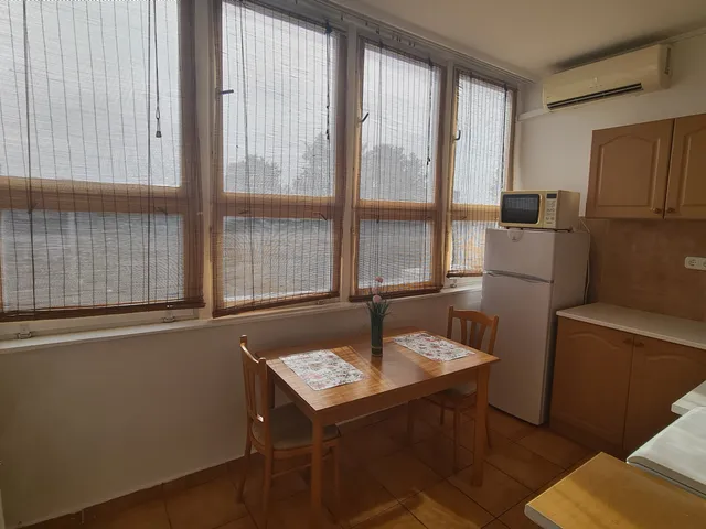 Kiadó lakás Esztergom, Budai N A utca 55 nm