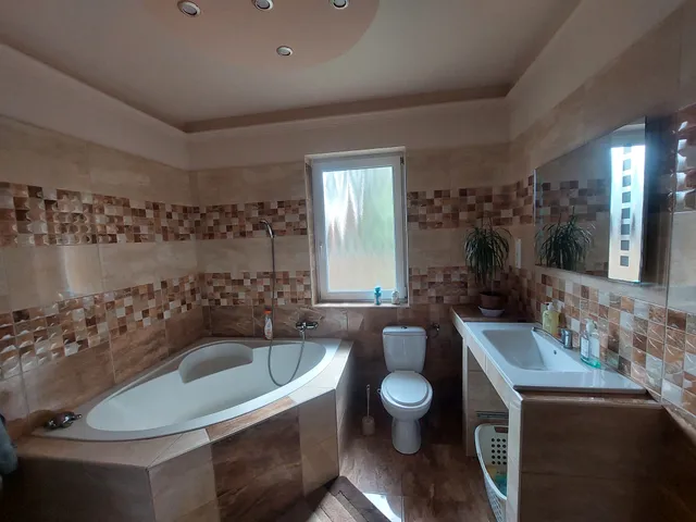 Eladó ház Esztergom, Búbánatvölgy 90 nm