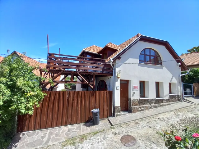 Eladó ház Esztergom, Szenttamás 149 nm