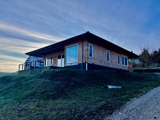 Eladó ház Esztergom, Urkuta 120 nm