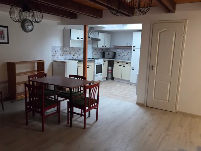 Kiadó lakás Esztergom, Bajcsy Zs u 80 nm