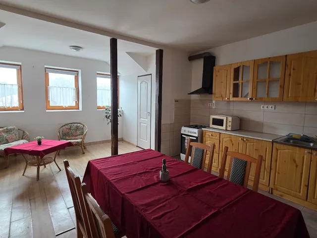 Kiadó lakás Esztergom 80 nm