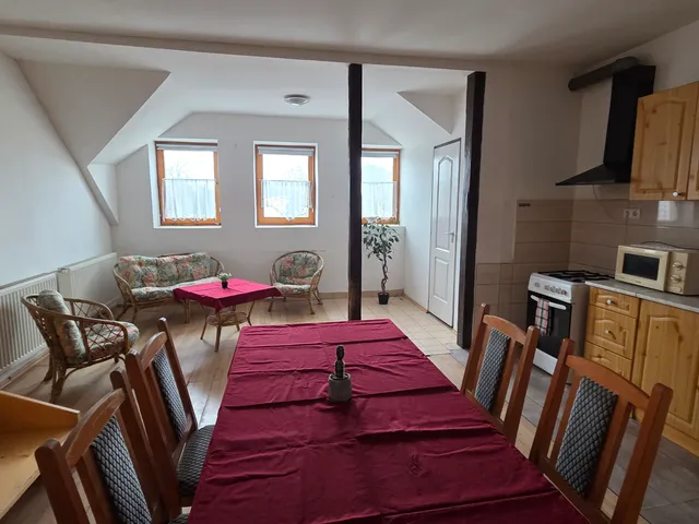 Kiadó lakás Esztergom, Bajcsy Zs 80 nm