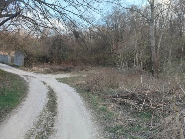 Eladó telek Esztergom, Búbánatvölgy, Nyaktekercs 938 nm