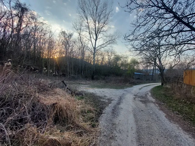 Eladó telek Esztergom, Búbánatvölgy 938 nm