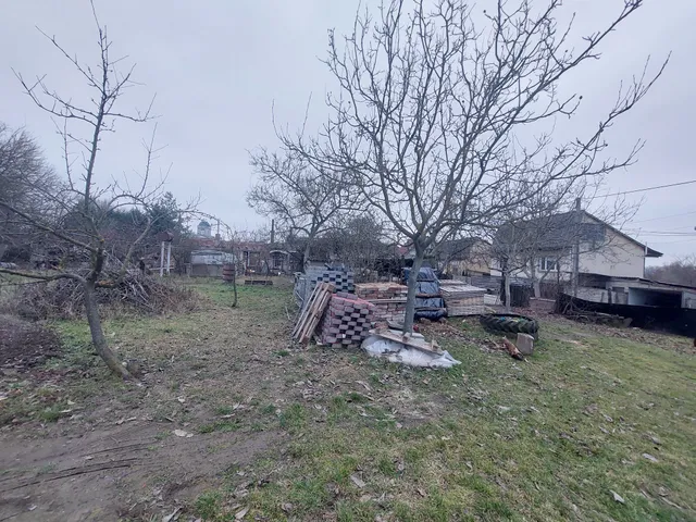 Eladó telek Esztergom, Szentgyörgymező 1979 nm