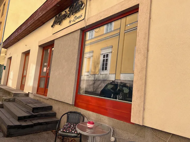 Eladó kereskedelmi és ipari ingatlan Esztergom, Víziváros 15 nm