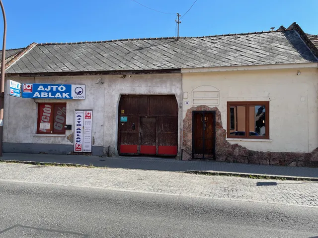Eladó ház Esztergom 250 nm