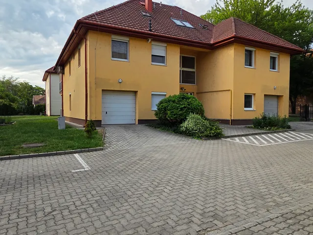 Eladó lakás Dorog 92 nm