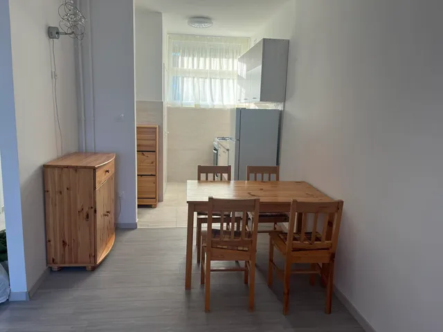 Kiadó lakás Kecskemét, Belváros, Petőfi S 47 nm