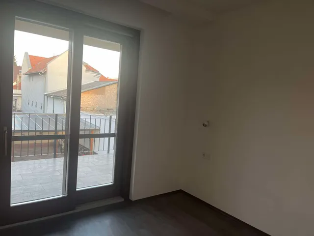 Kiadó lakás Kecskemét, Belváros 54 nm