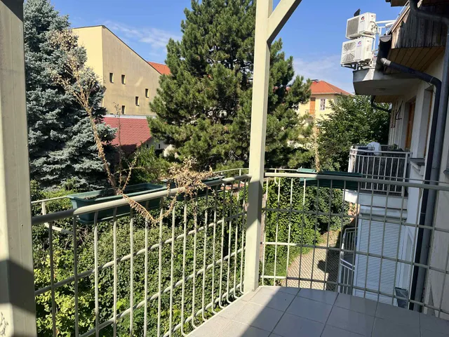 Kiadó lakás Kecskemét, Belváros 77 nm