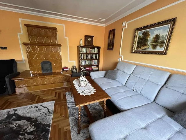 Eladó ház Kecskemét, Hunyadiváros 130 nm