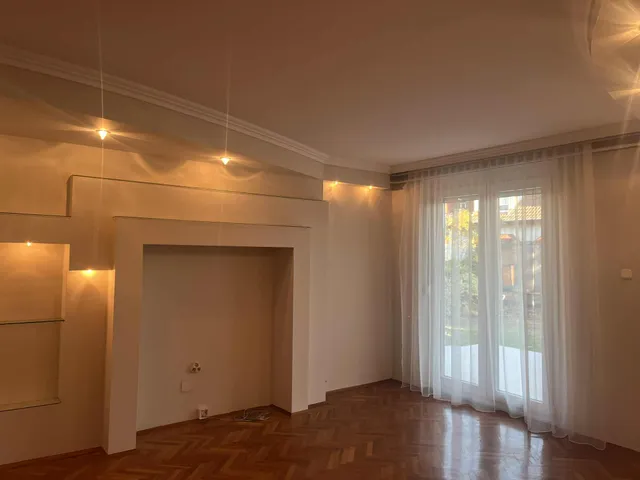 Kiadó ház Kecskemét, Hollandfalu 150 nm