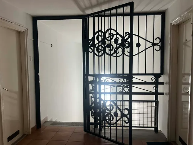 Kiadó kereskedelmi és ipari ingatlan Kecskemét, Belváros 160 nm