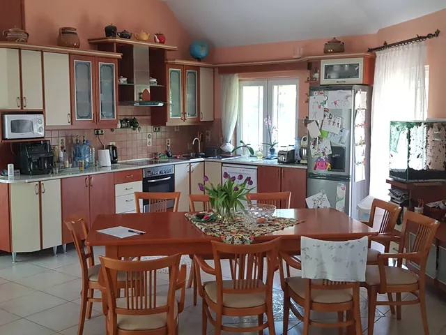 Eladó ház Békéscsaba, Gyulai út 105 nm
