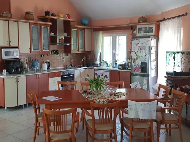 Eladó ház Békéscsaba, Póstelekikertek, Gyulai út 105 nm