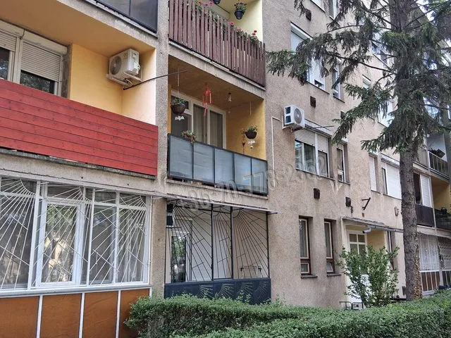 Kiadó lakás Békéscsaba, Kazinczy-lakótelep 55 nm