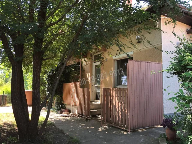 Eladó ház Békéscsaba, Áchim András-lakótelep, Lorántffy utca 68 nm