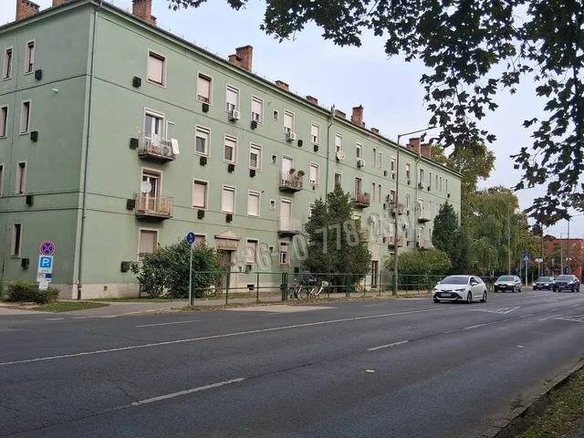 Eladó lakás Békéscsaba, Bánszky utca 38 nm
