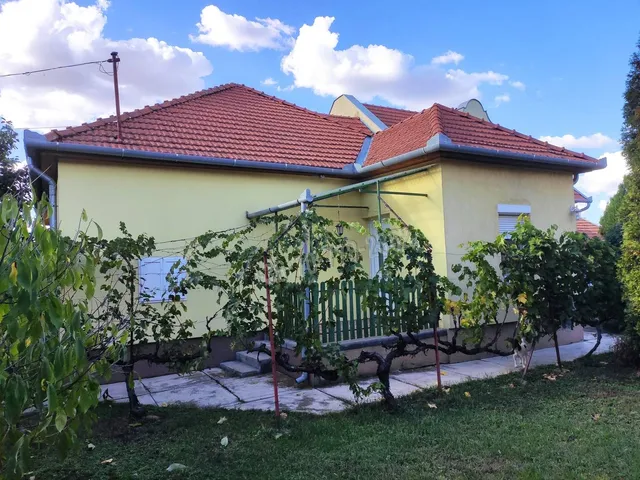 Eladó ház Békéscsaba, Oncsakertek, Május 1. utca 120 nm