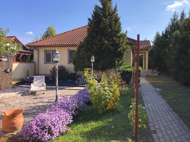 Eladó ház Békéscsaba, Keletikertek 135 nm