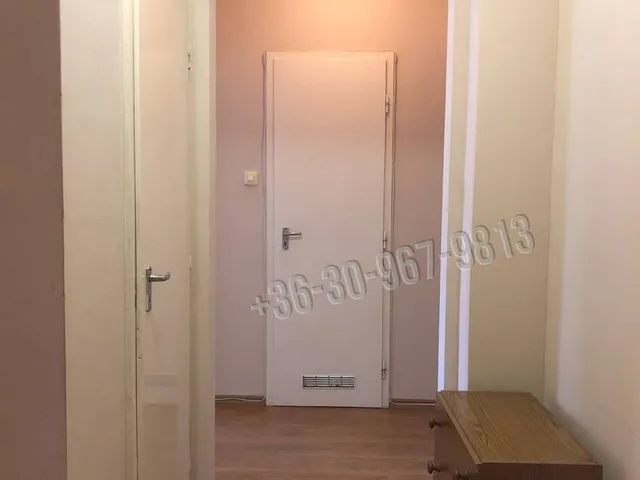 Eladó lakás Békéscsaba, Kazinczy-lakótelep, Kisszik utca 48 nm