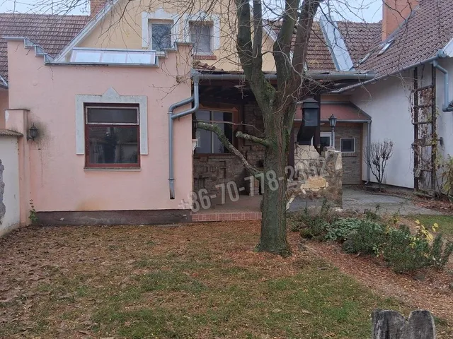 Eladó ház Békéscsaba 160 nm