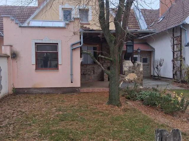 Eladó ház Békéscsaba 160 nm